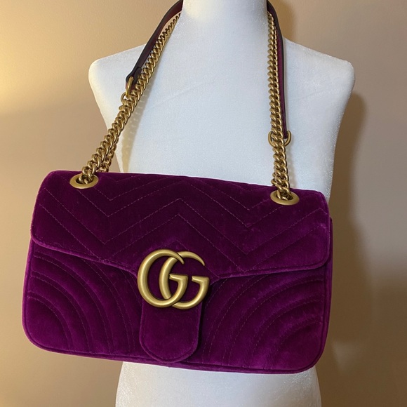 🦋HOST PICK🦋 GUCCI VELVET MARMOT PURPLE CHAIN BAG - Picture 2 of 12